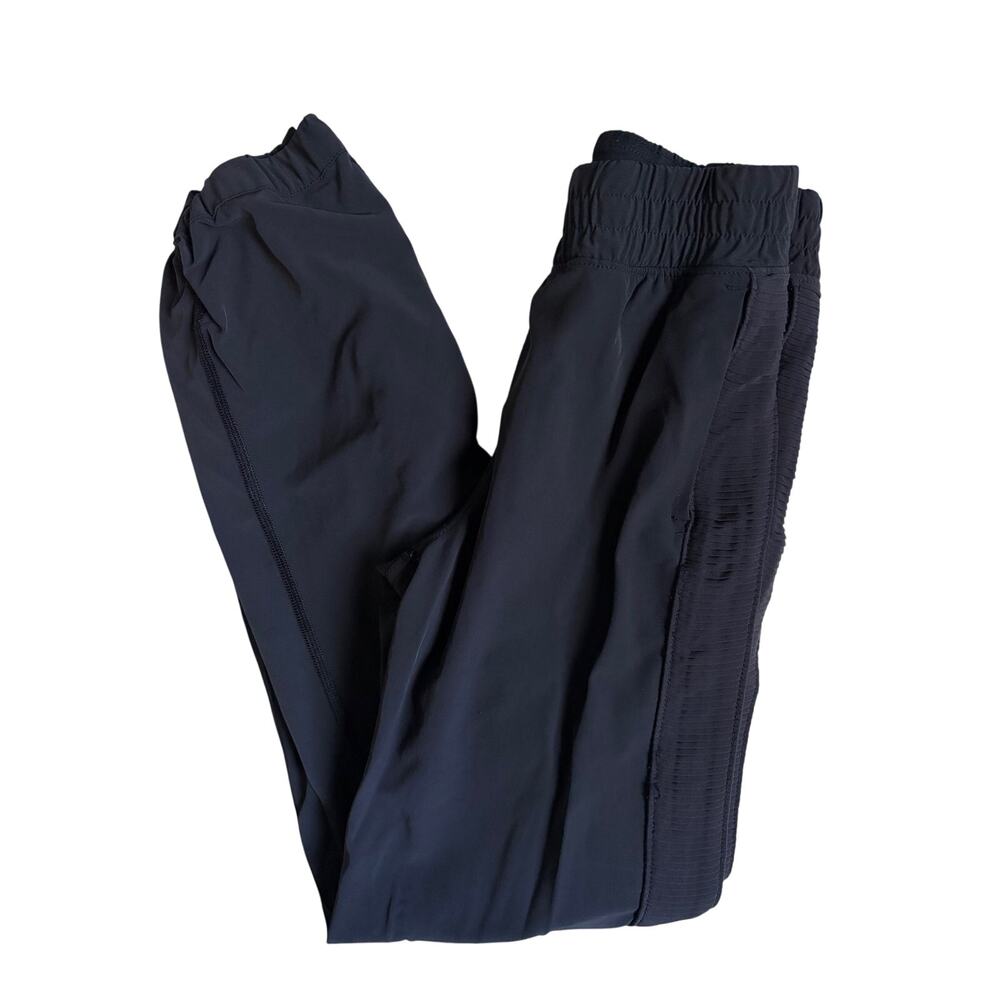 ivivva by Lululemon Your Pursuit Joggers (Black) - Size 10